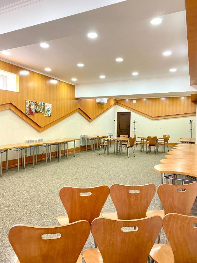 Caravan Hotel Karakol Dış mekan fotoğraf