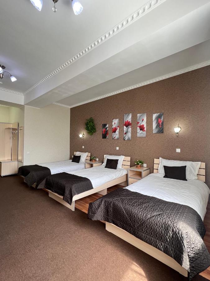 Caravan Hotel Karakol Dış mekan fotoğraf