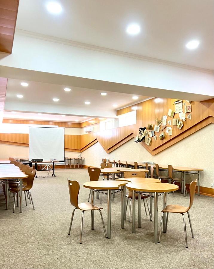Caravan Hotel Karakol Dış mekan fotoğraf