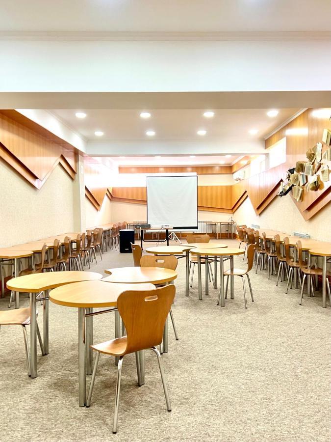 Caravan Hotel Karakol Dış mekan fotoğraf