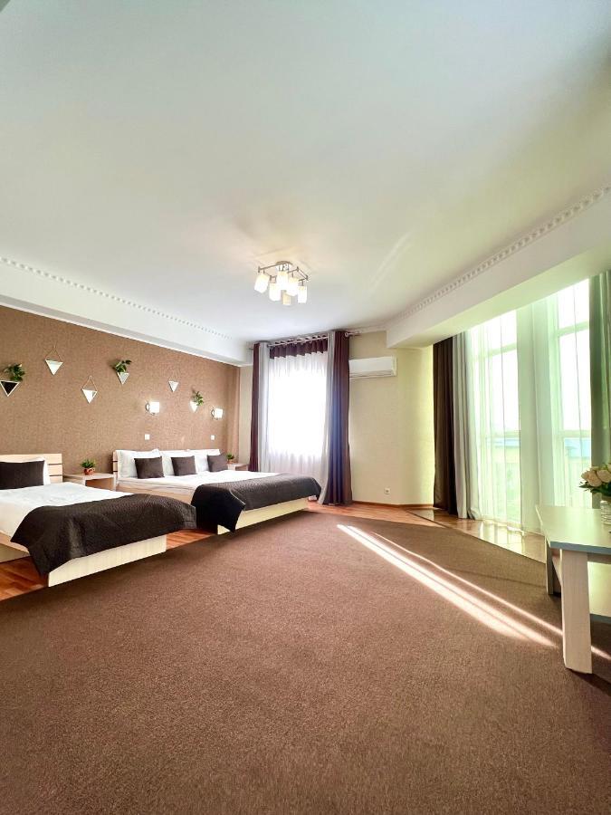 Caravan Hotel Karakol Dış mekan fotoğraf