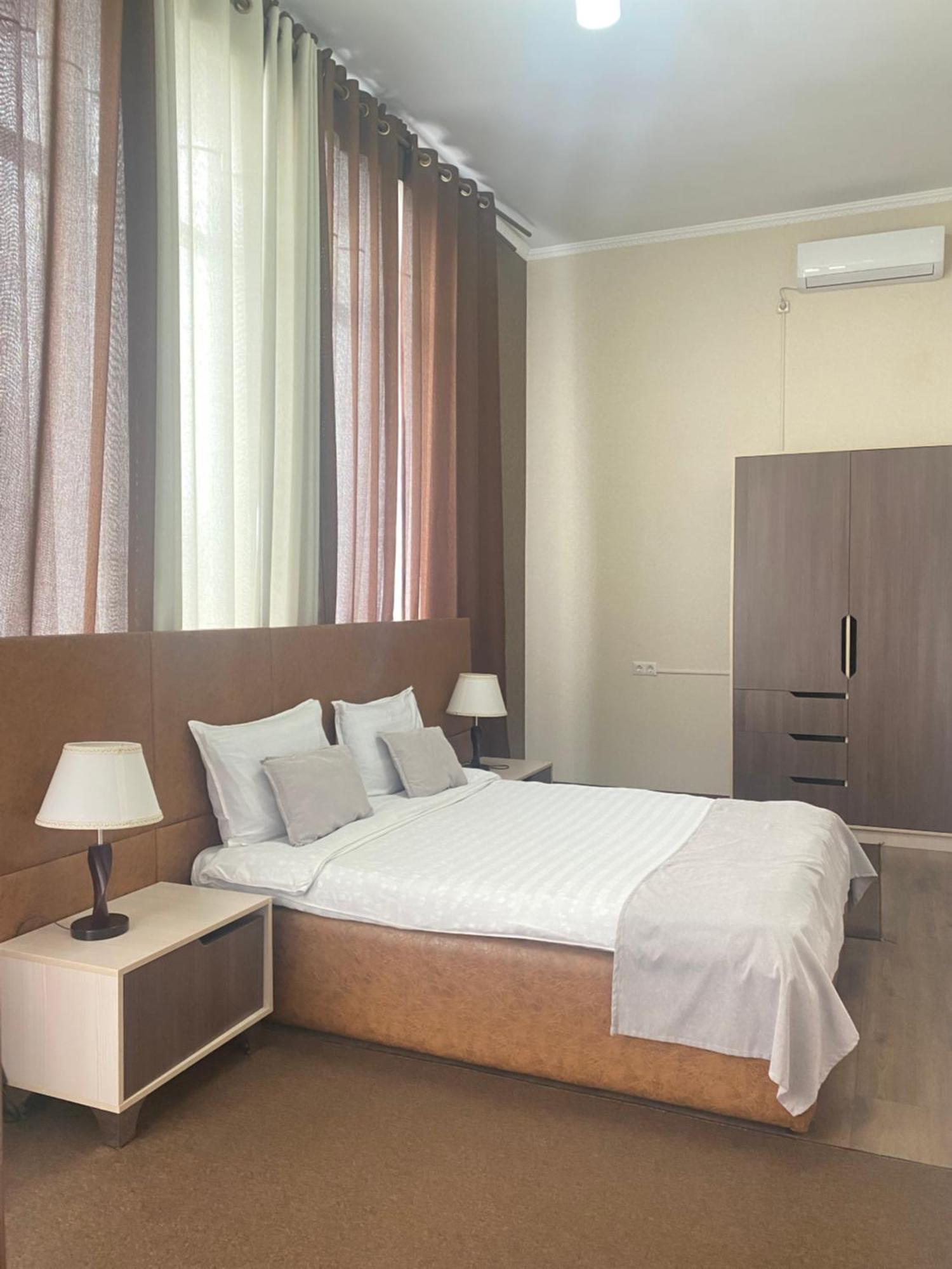 Caravan Hotel Karakol Dış mekan fotoğraf