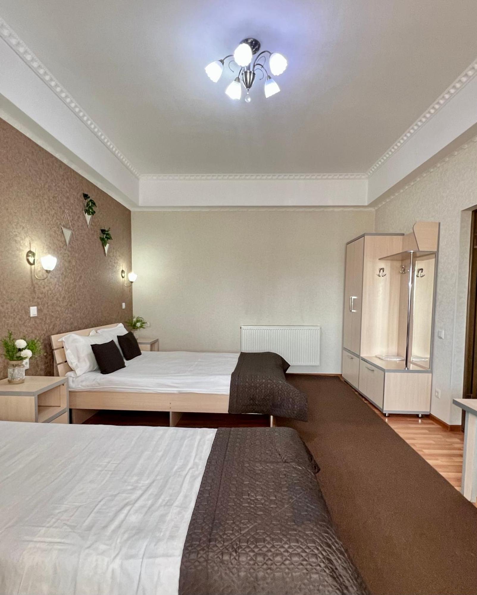 Caravan Hotel Karakol Dış mekan fotoğraf
