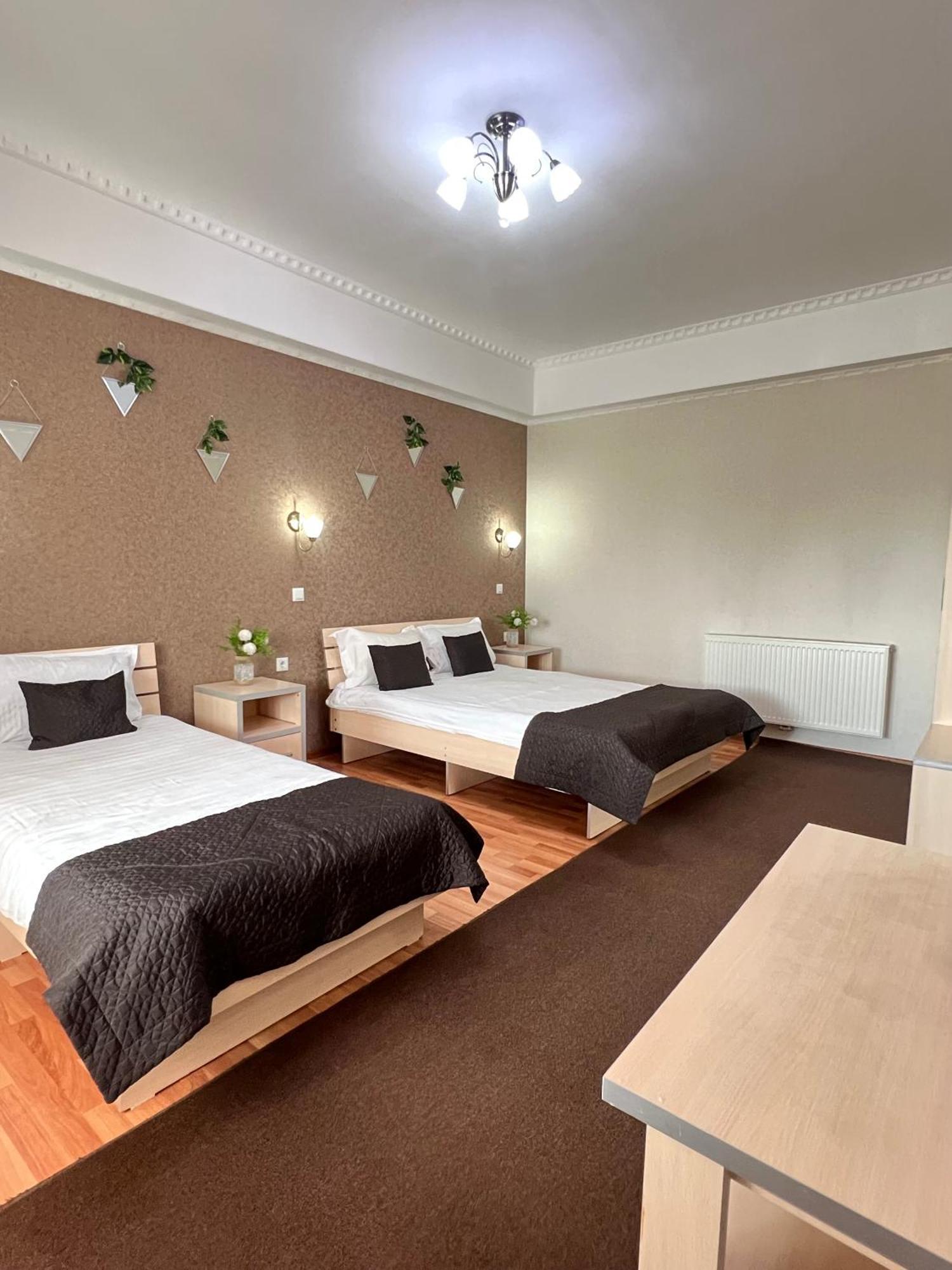 Caravan Hotel Karakol Dış mekan fotoğraf